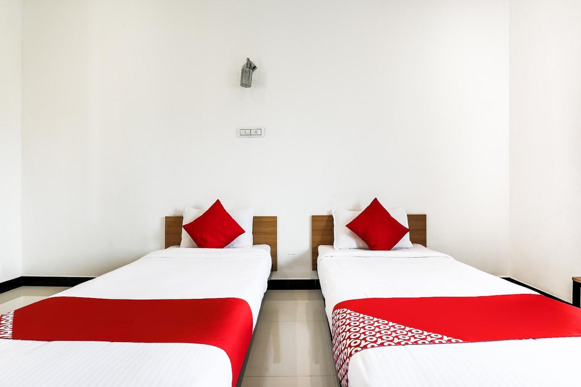 Hotel O Black Pearl Residency Pilamedu Exterior photo