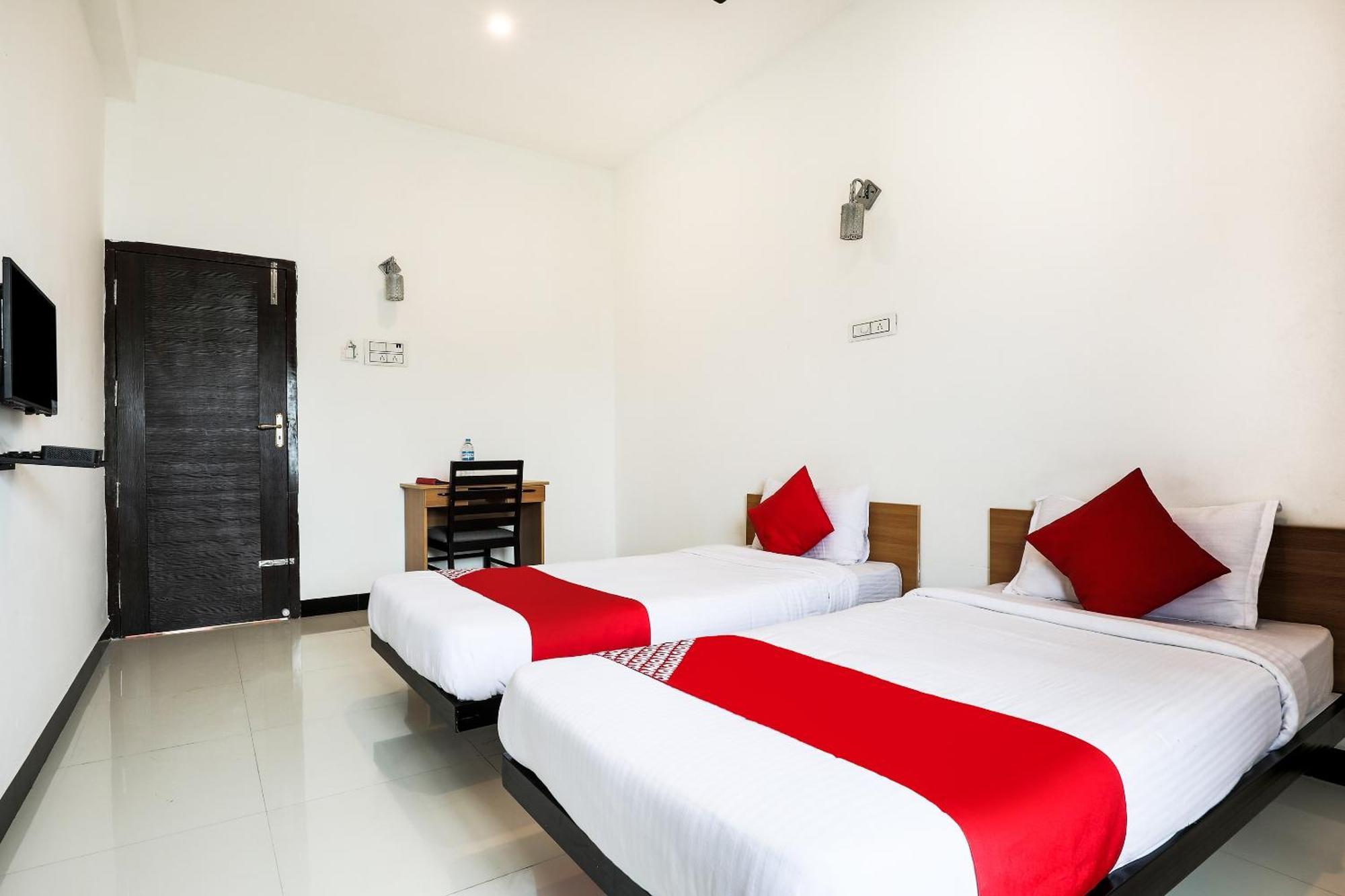 Hotel O Black Pearl Residency Pilamedu Exterior photo