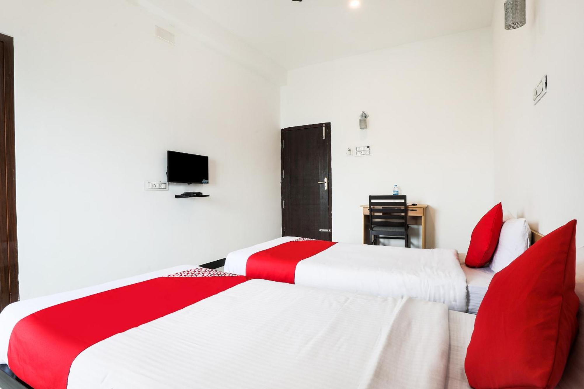 Hotel O Black Pearl Residency Pilamedu Exterior photo