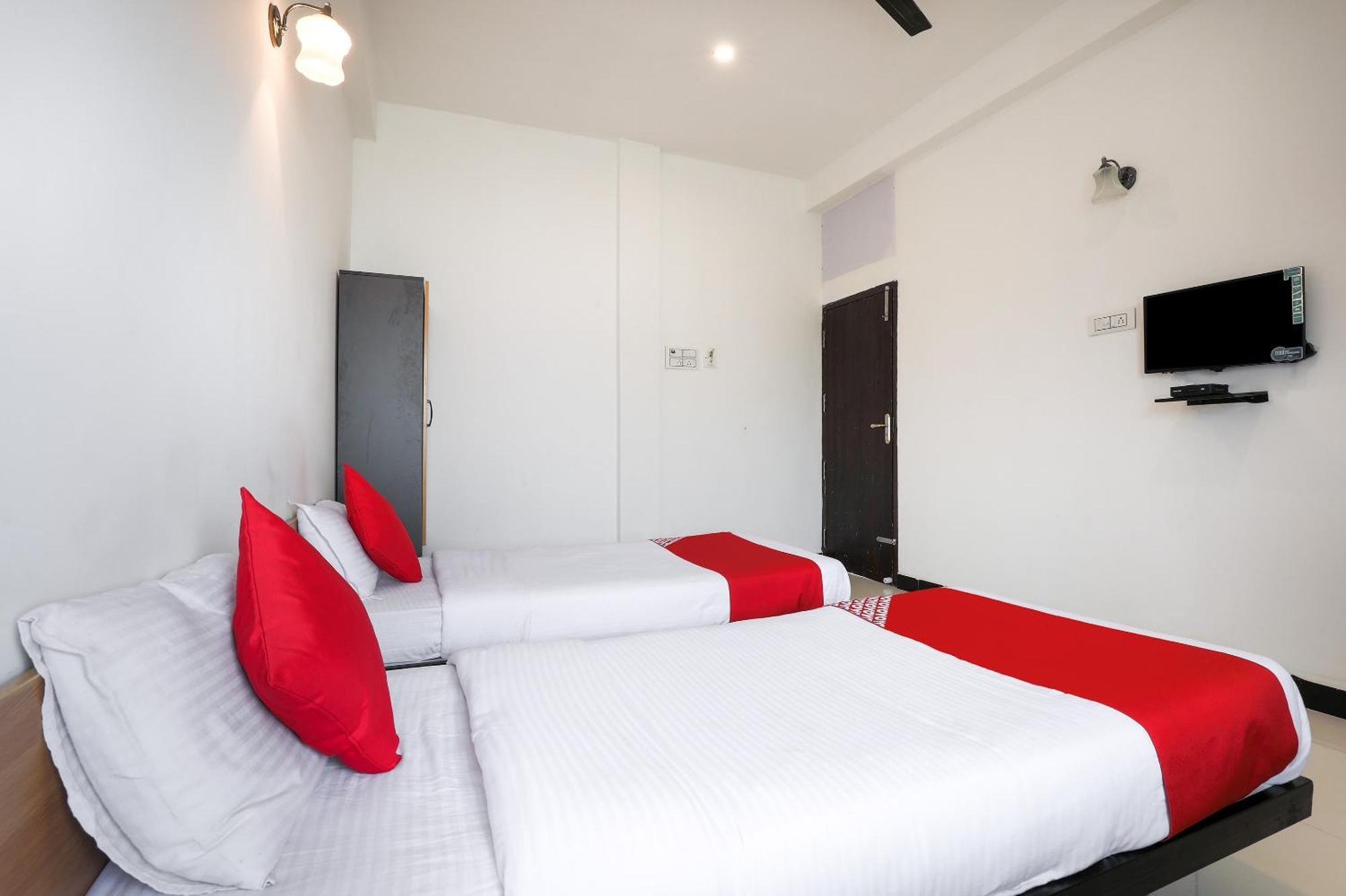 Hotel O Black Pearl Residency Pilamedu Exterior photo