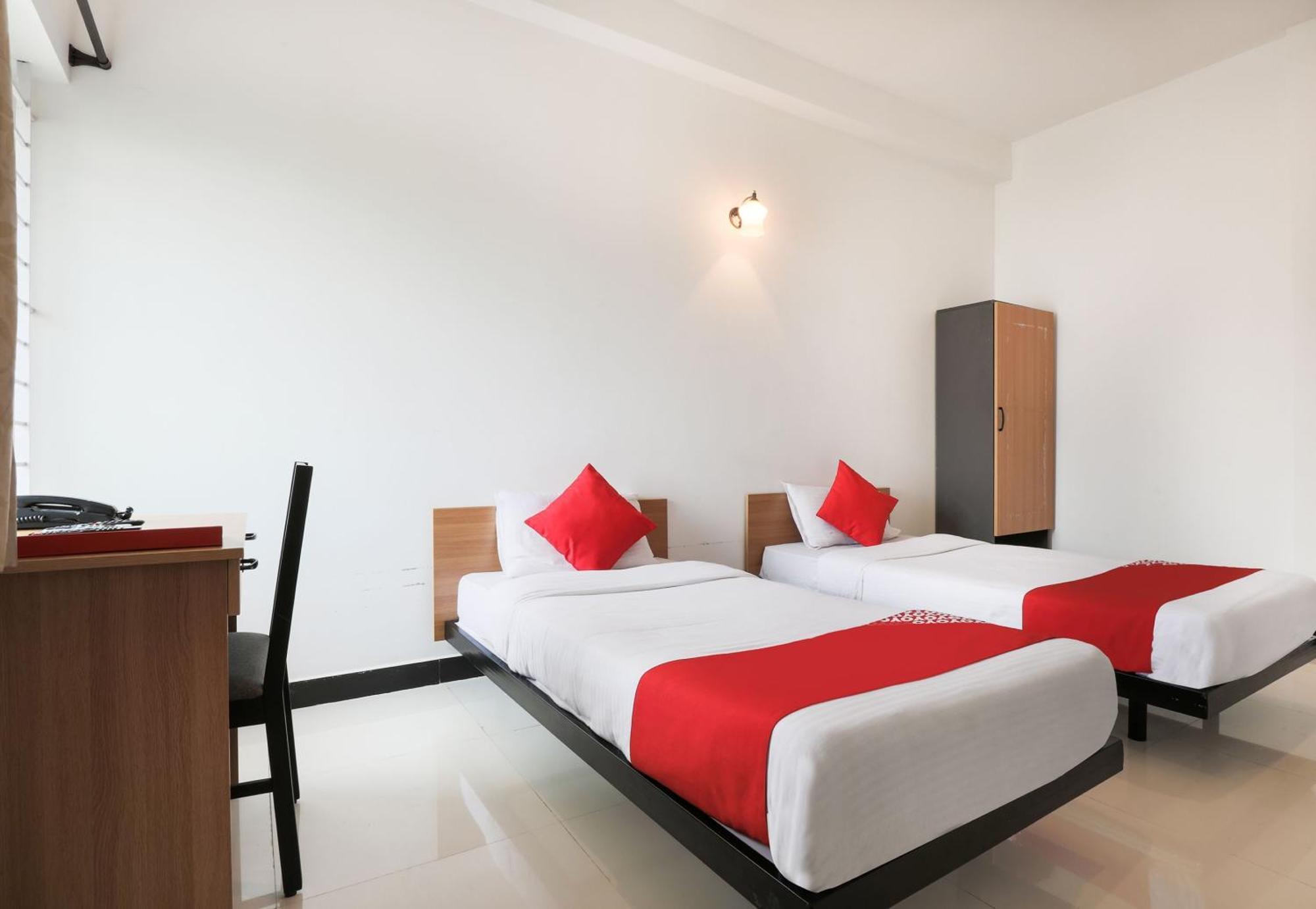 Hotel O Black Pearl Residency Pilamedu Exterior photo