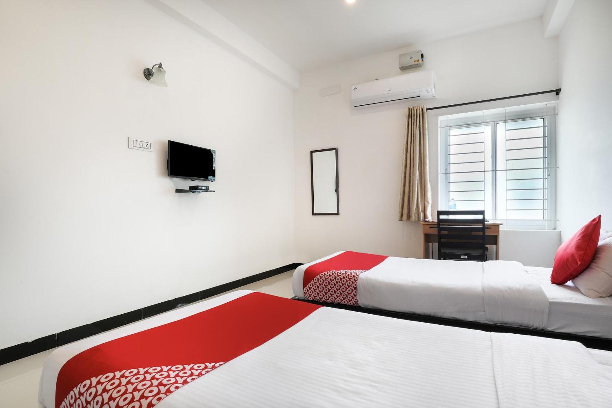 Hotel O Black Pearl Residency Pilamedu Exterior photo
